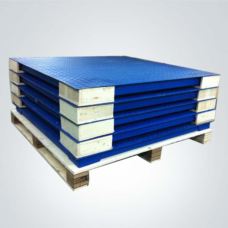 Silver Compact Weighing Scale Computerized Mass Monitoring Tool Offering Weight Monitoring and Seamless Data Integration